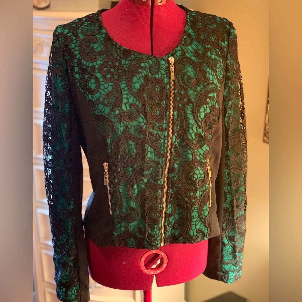 Grifflin Lace Overlay with contrast colored jacket with zipper front